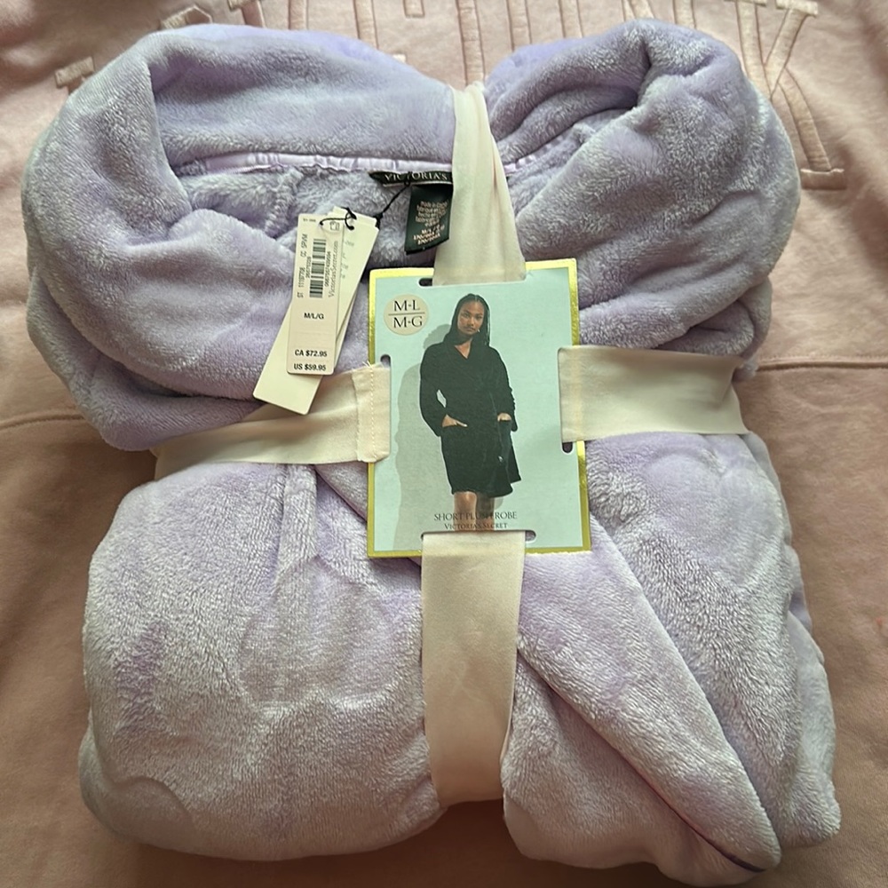Brand New Victoria’s Secret Robe